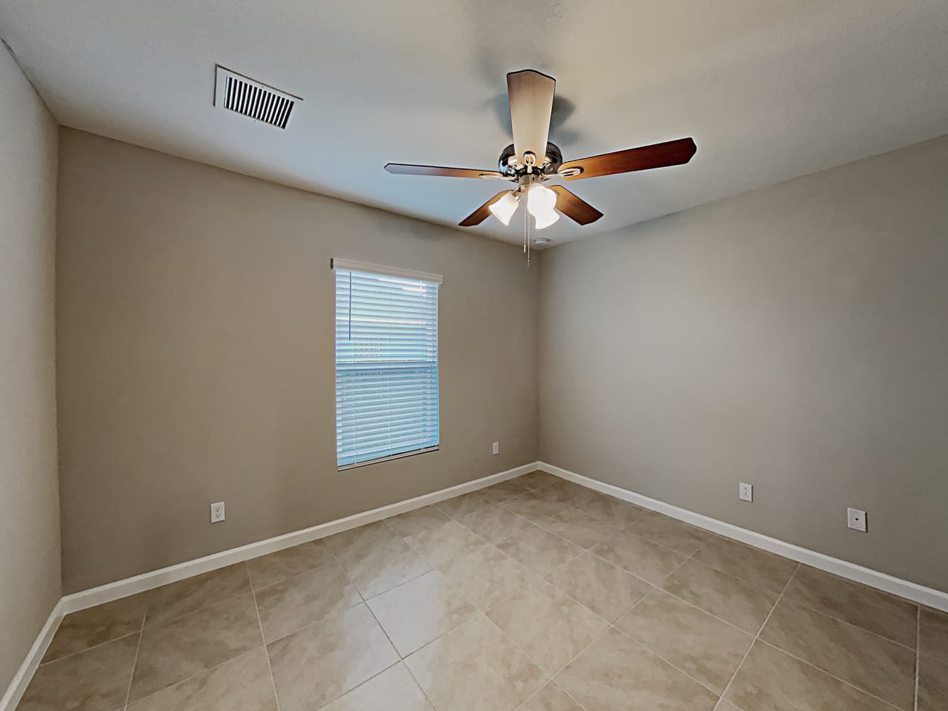 150 SW Milburn Cir, Port Saint Lucie photo 9