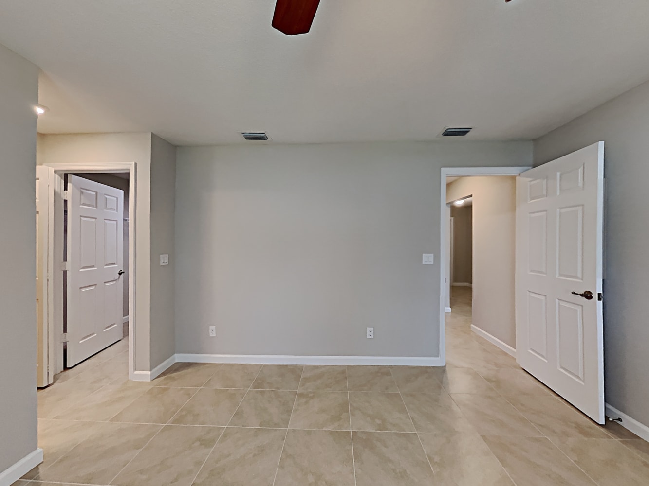 150 SW Milburn Cir, Port Saint Lucie photo 8