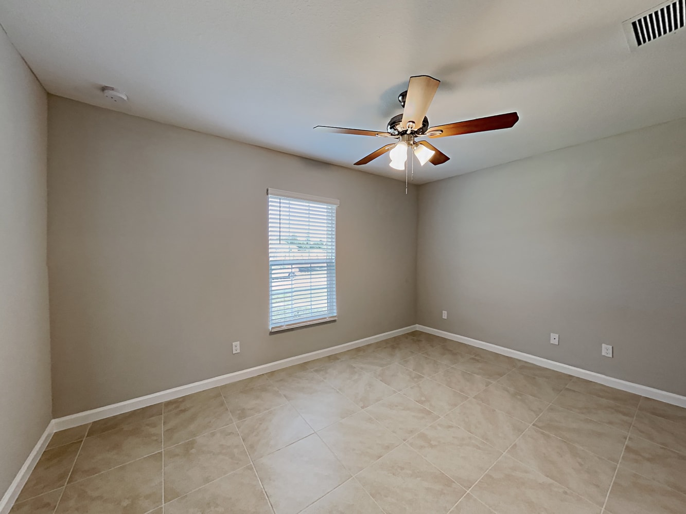 150 SW Milburn Cir, Port Saint Lucie photo 11