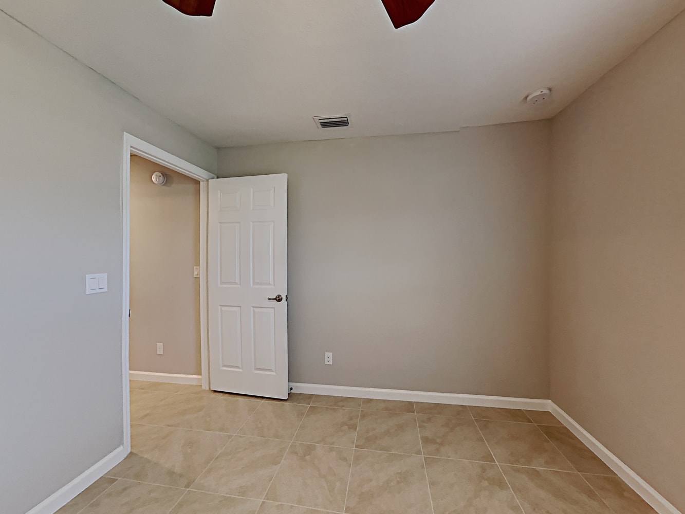 150 SW Milburn Cir, Port Saint Lucie photo 12