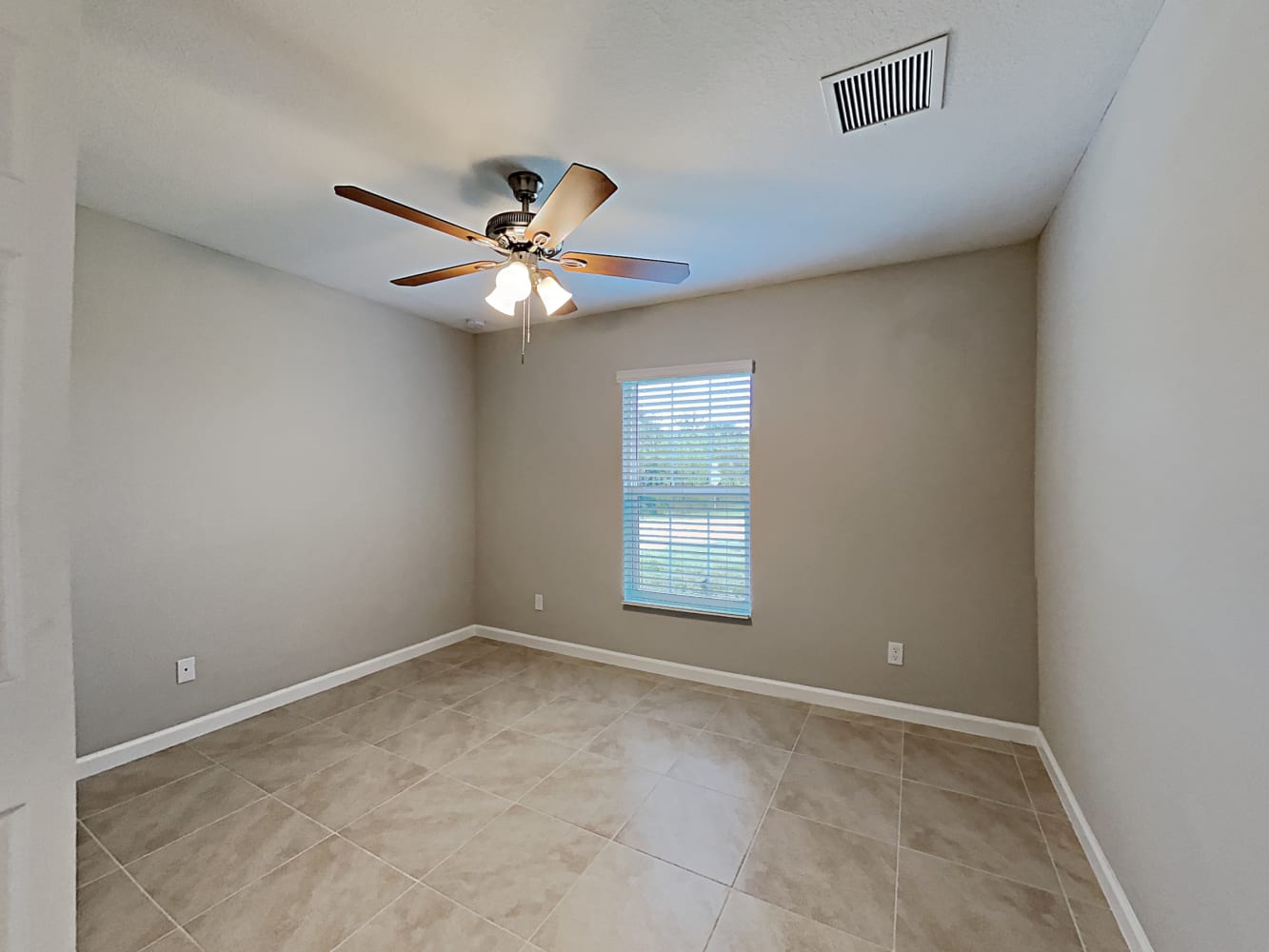 150 SW Milburn Cir, Port Saint Lucie photo 10