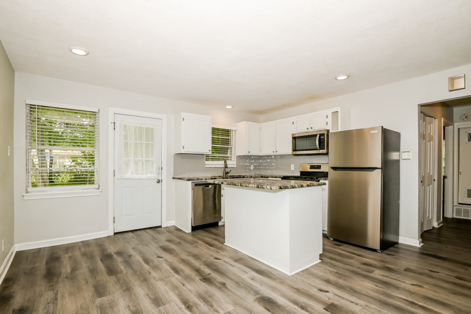 1501 Juanita, Arlington photo 6