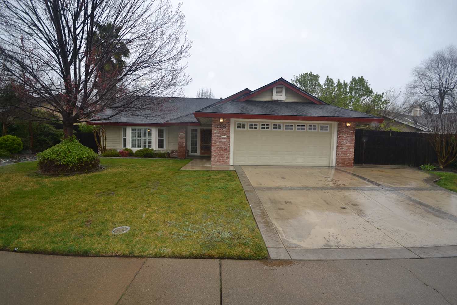 Front of 1505 Lariat Loop, Roseville, CA