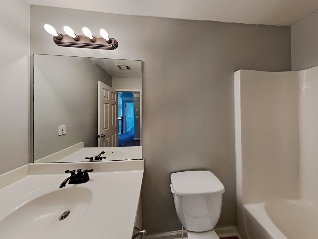 1506 Shuman Holw, Lawrenceville photo 16