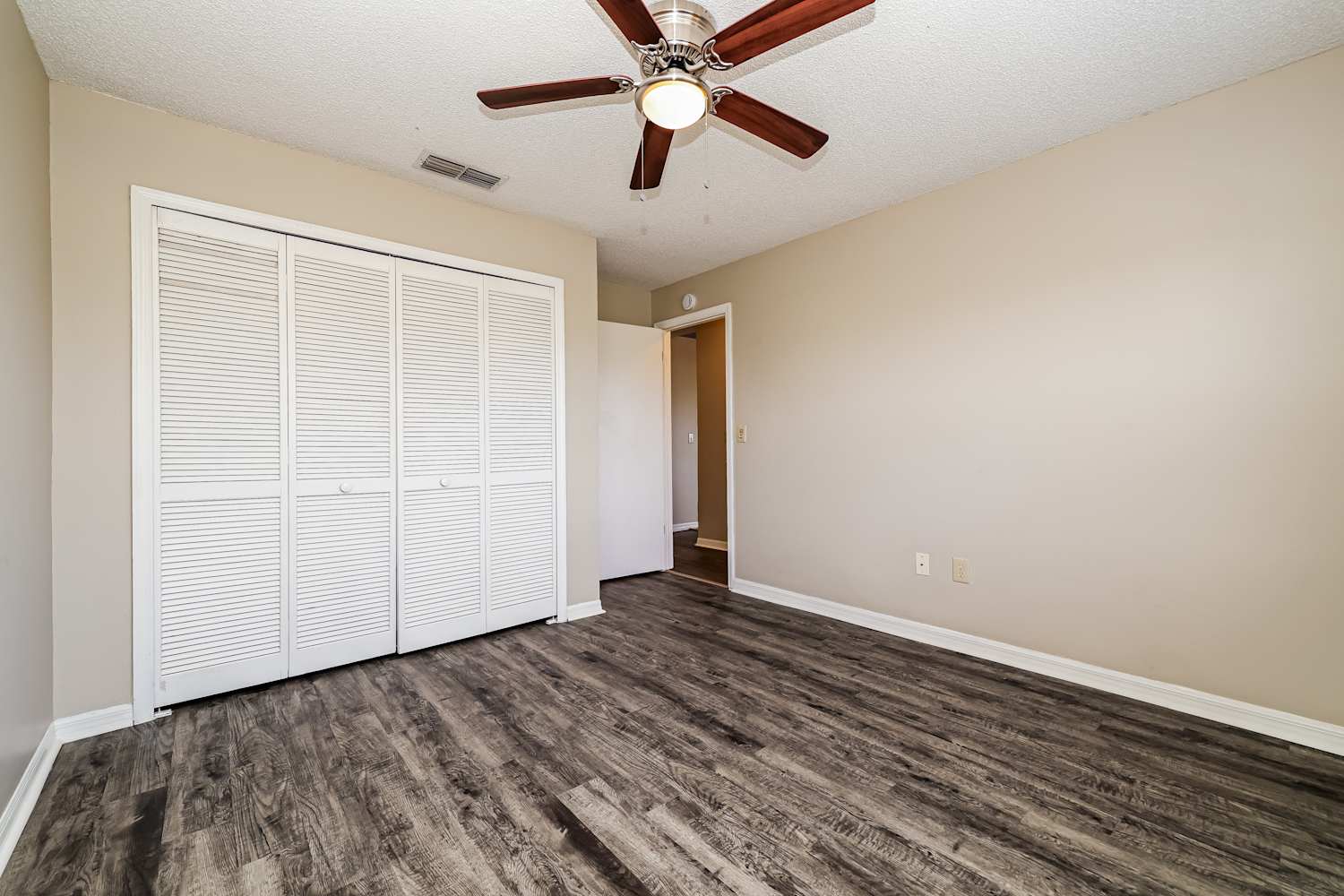 1507 Storington Ave, Brandon photo 12