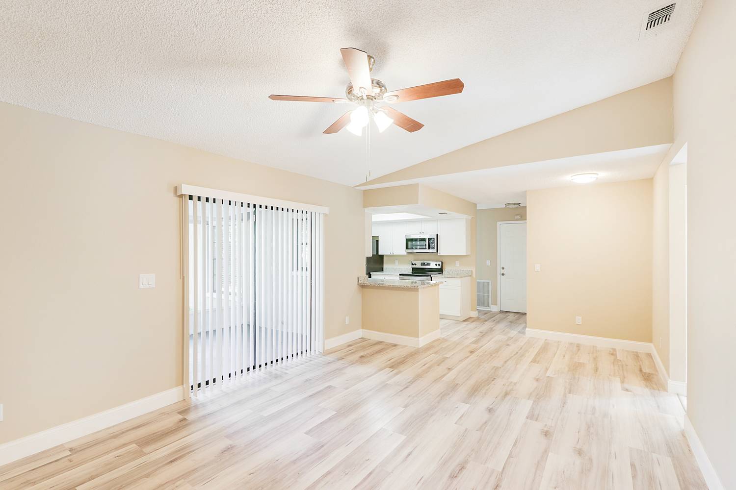 1508 Blueteal Dr, Brandon photo 10