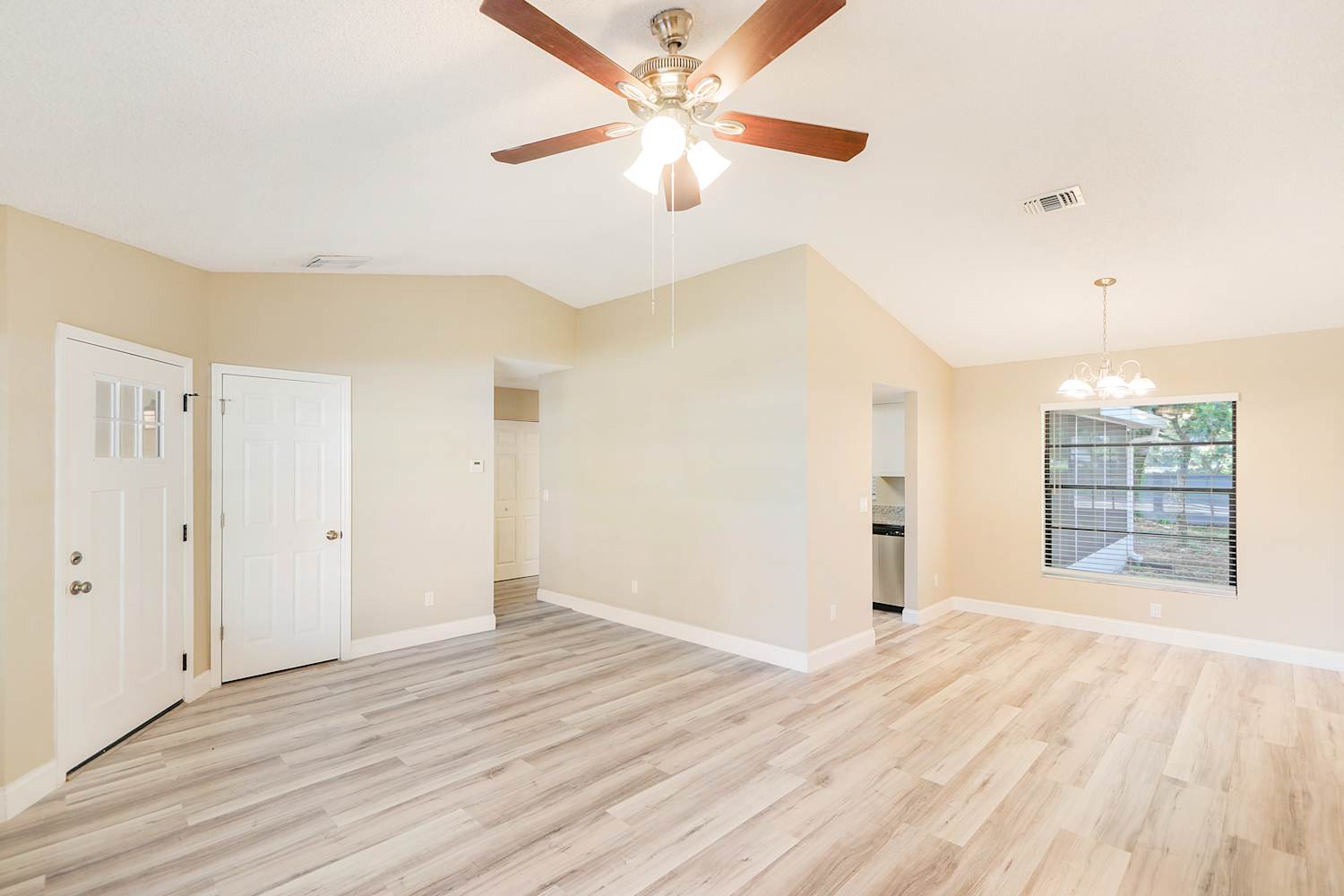 1508 Blueteal Dr, Brandon photo 6