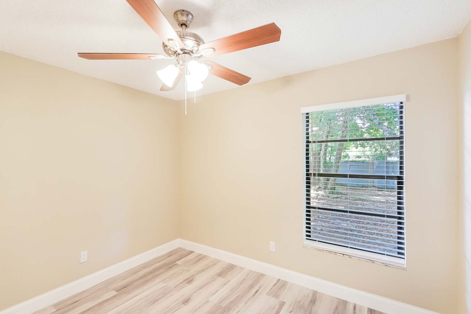 1508 Blueteal Dr, Brandon photo 17