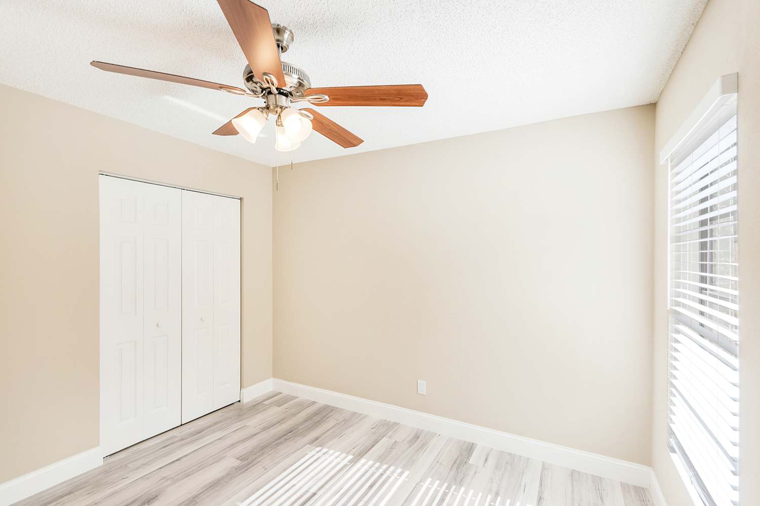 1508 Blueteal Dr, Brandon photo 18