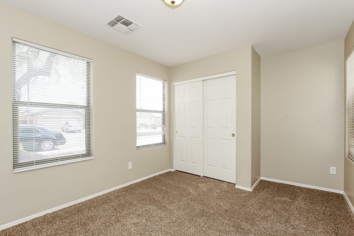 15082 W Taylor St, Goodyear photo 13
