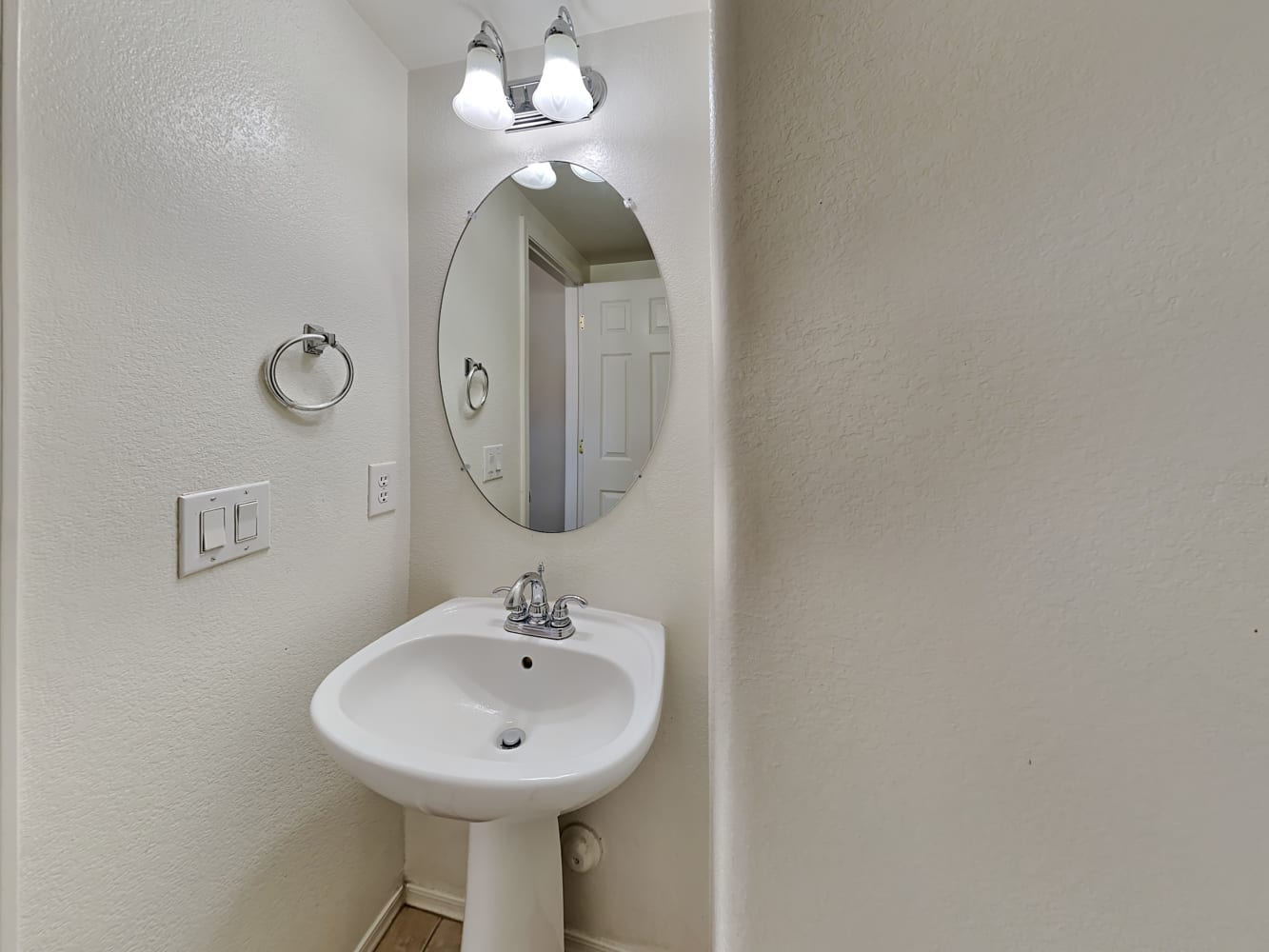 1515 E Sheraton Ln, Phoenix photo 19