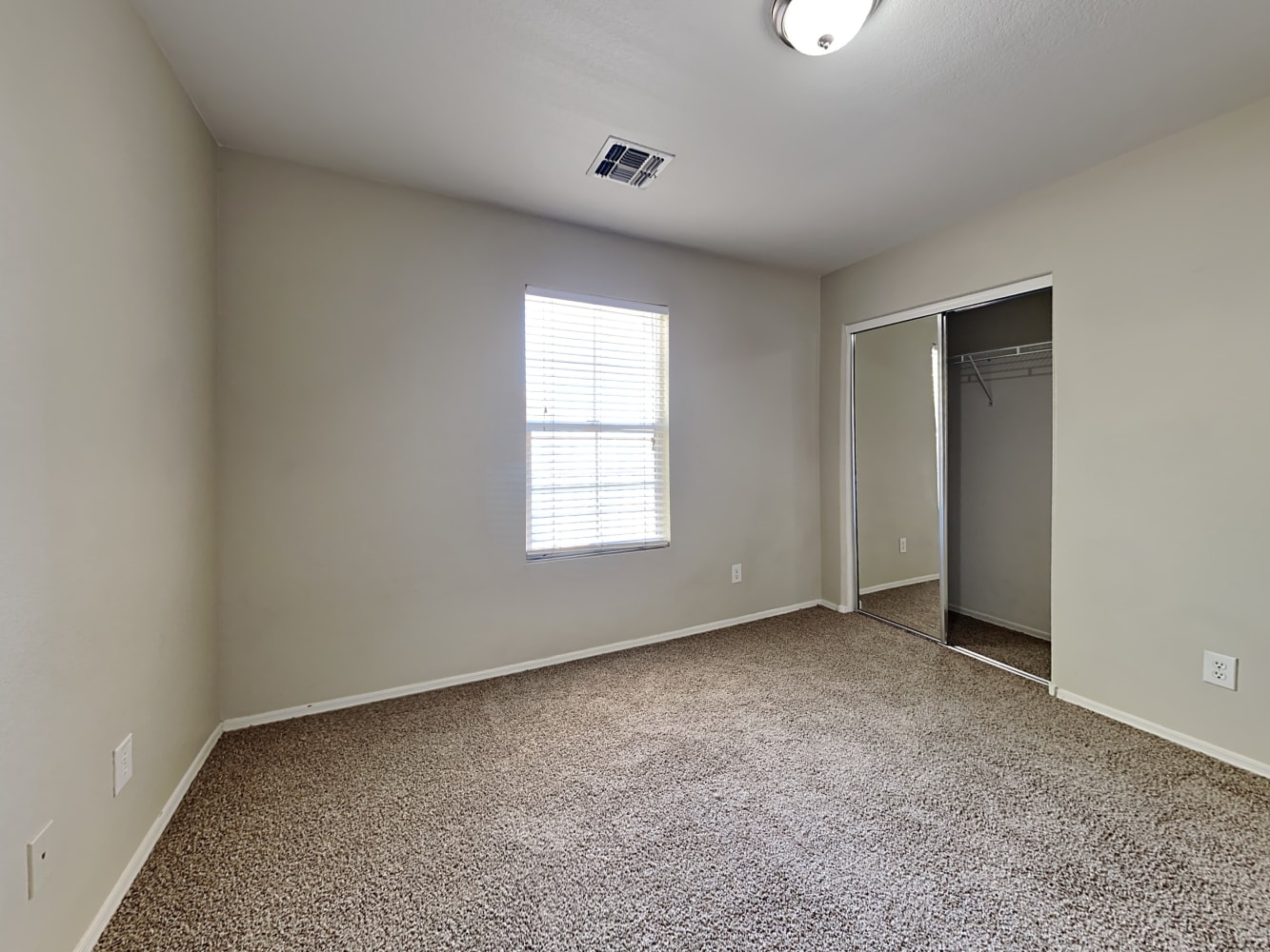 1515 E Sheraton Ln, Phoenix photo 15