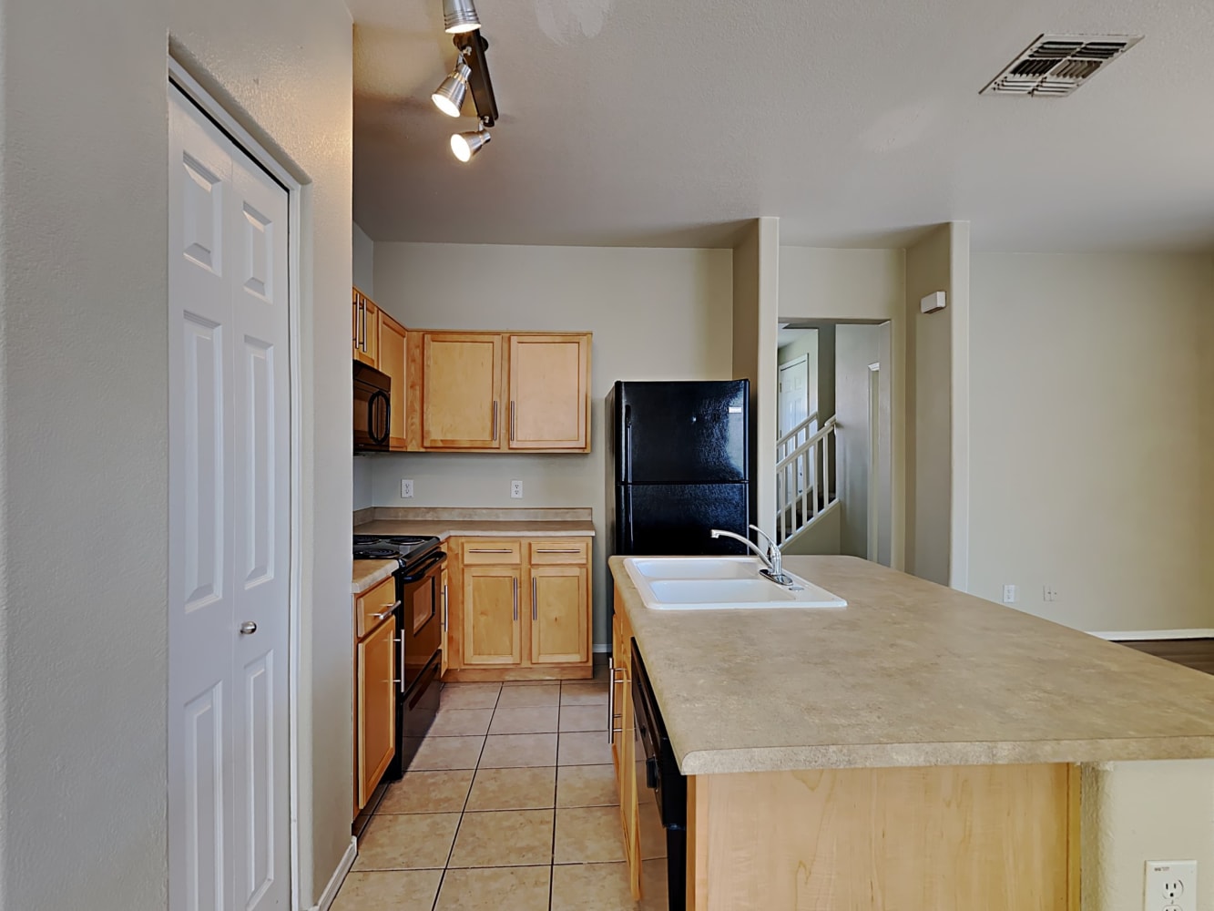 1515 E Sheraton Ln, Phoenix photo 8