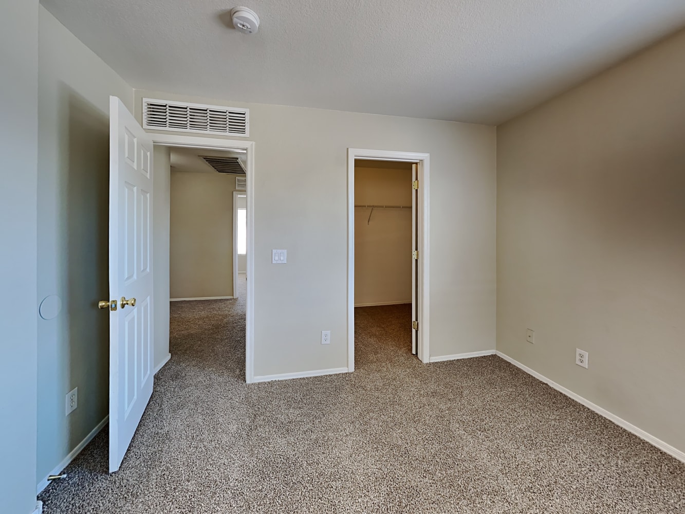 1515 E Sheraton Ln, Phoenix photo 9