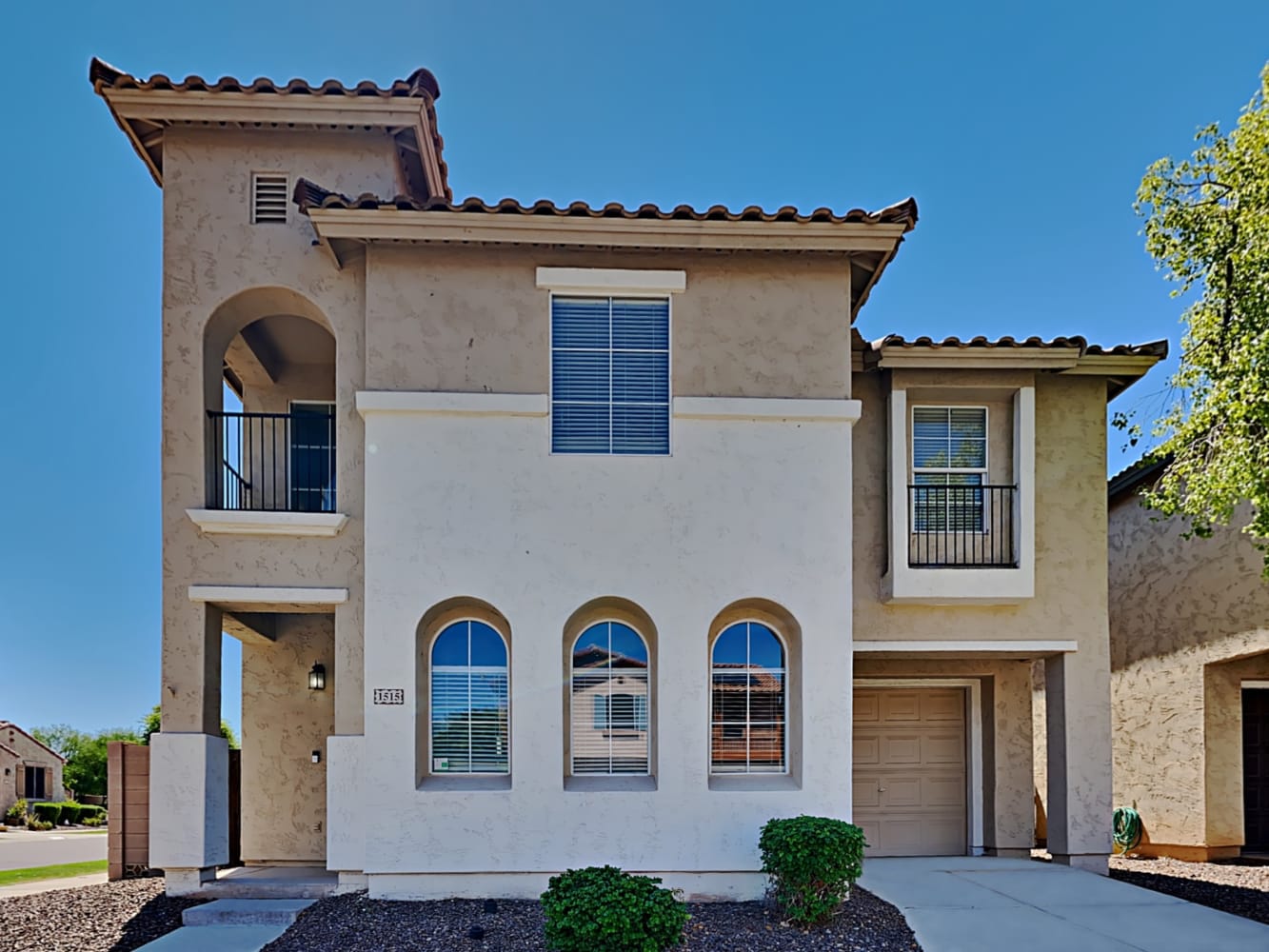 1515 E Sheraton Ln, Phoenix photo 1