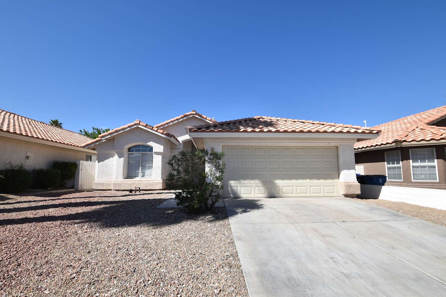 Front of 1516 Los Alamos Dr, North Las Vegas, NV