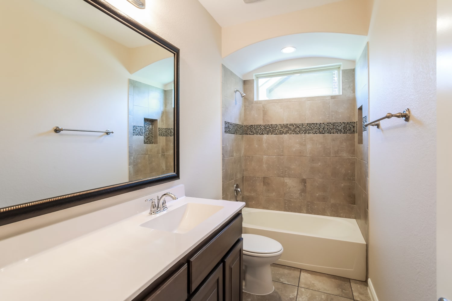 1517 Bunting Dr, Northlake photo 12