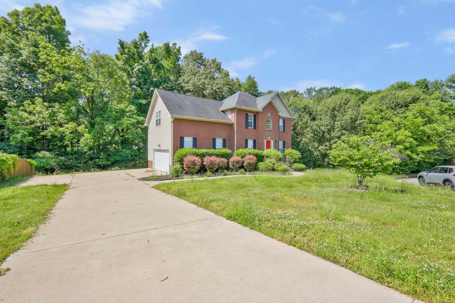 Front of 1517 White Pine Ct, Nashville, TN