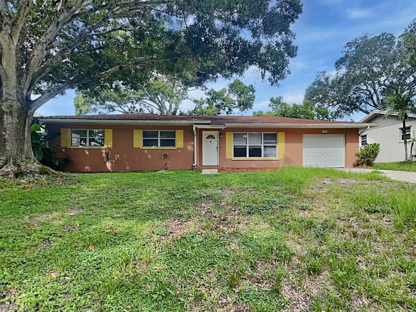 Front of 1520 Price Cir, Clearwater, FL