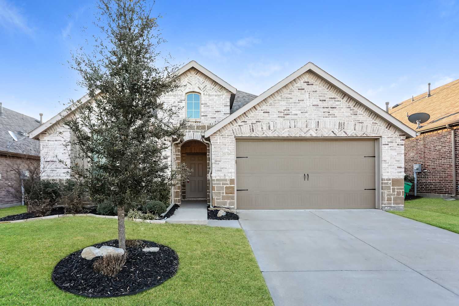 Front of 1522 Calcot, Forney, TX