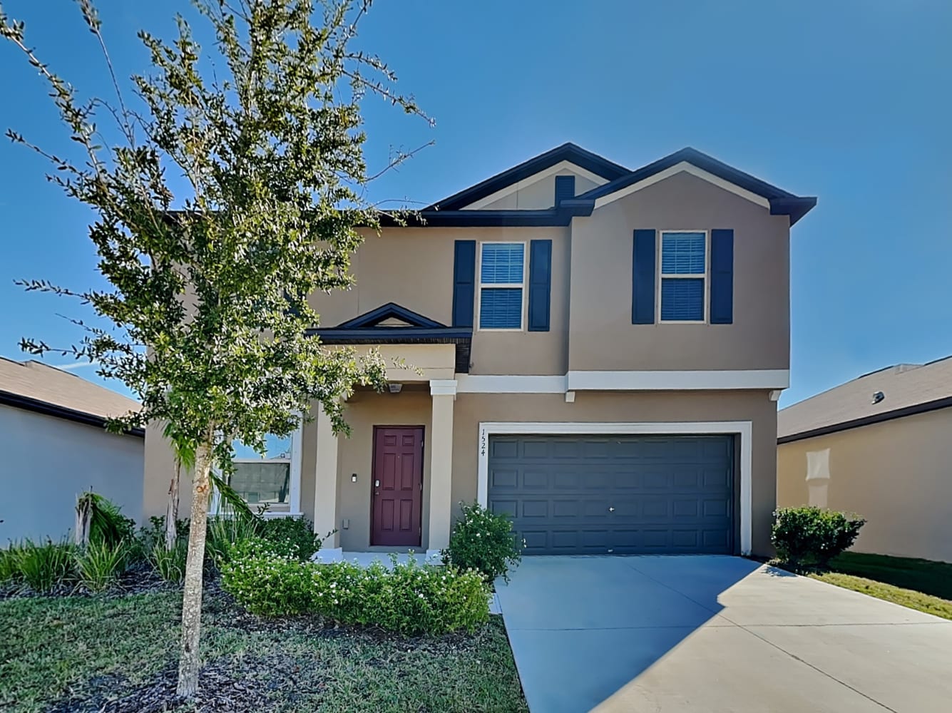 Front of 1524 Flower Dust Dr, Ruskin, FL