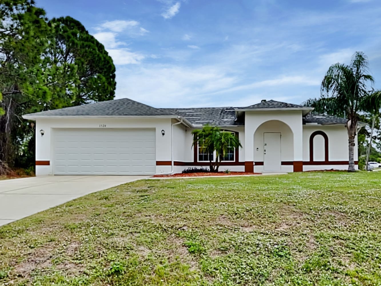 Front of 1524 Nicollett Ave, North Port, FL