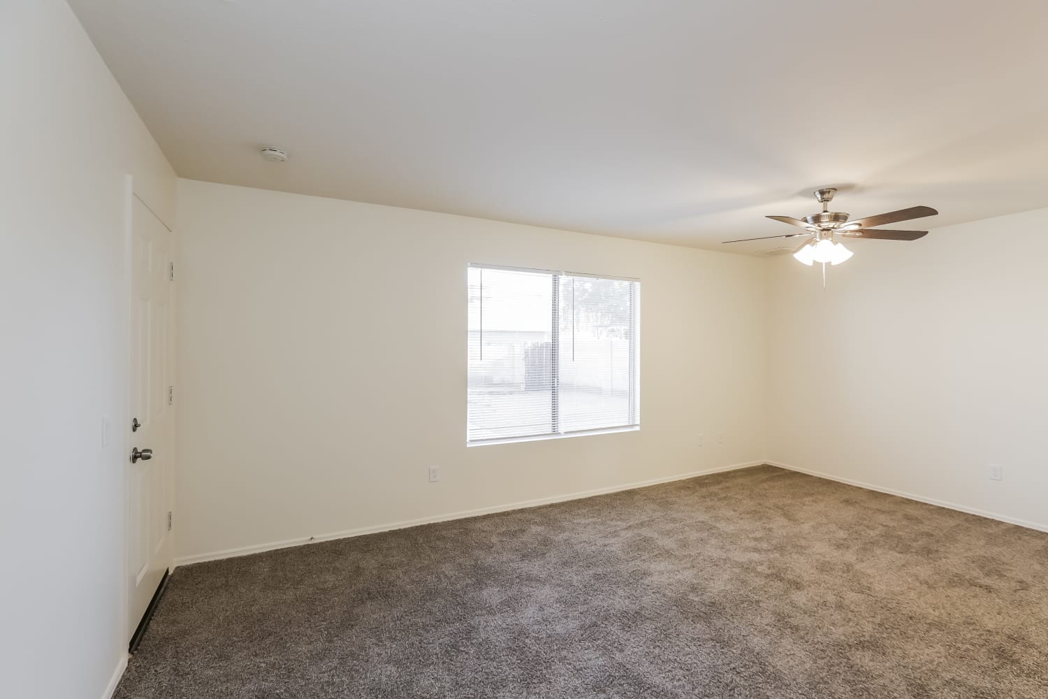 1524 W Mission Dr, Chandler photo 9