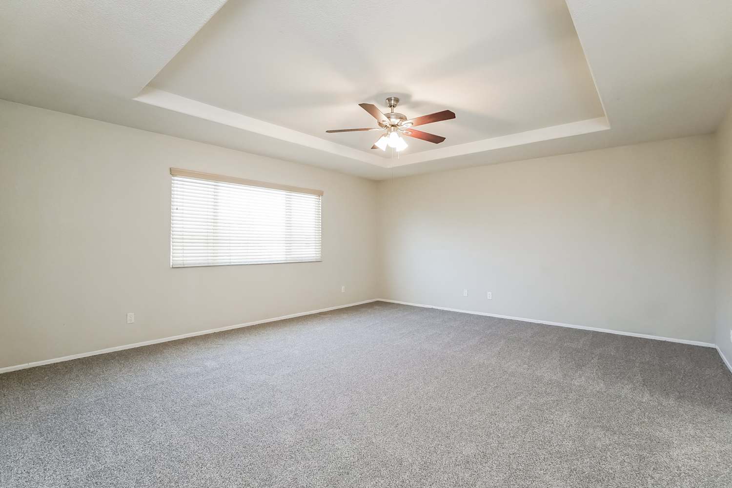1529 Granville Way, Lancaster photo 10