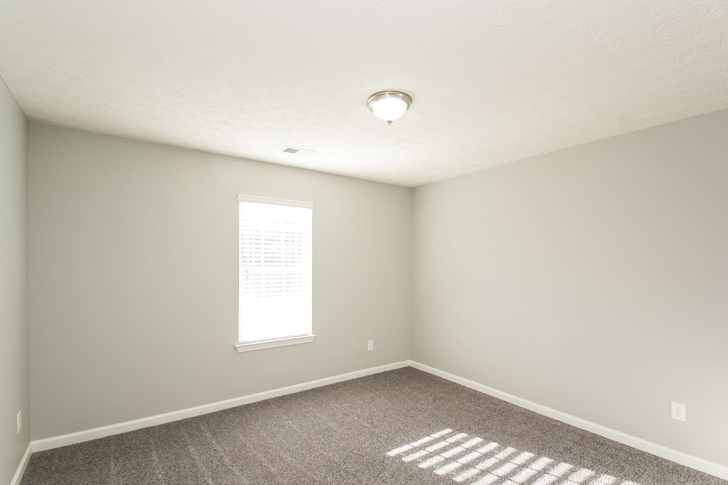 1530 Heatherton Rd, Dacula photo 15