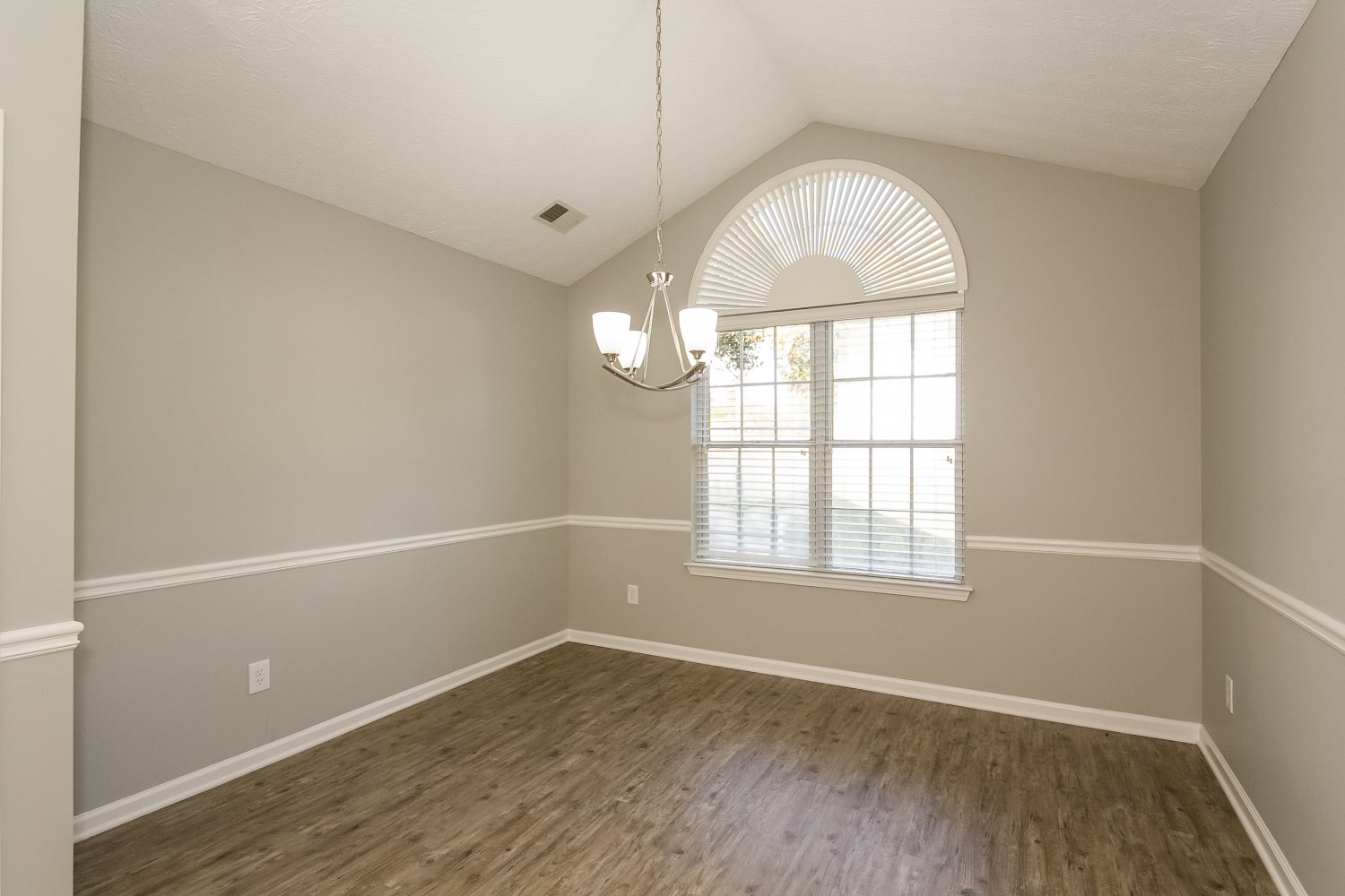 1530 Heatherton Rd, Dacula photo 12