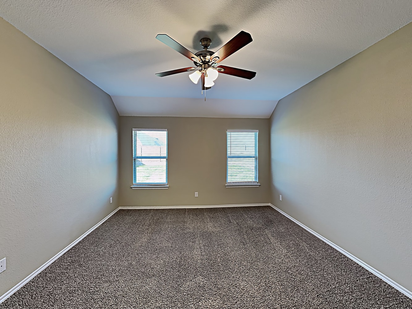 1536 Old Quarry Dr, Waxahachie photo 8