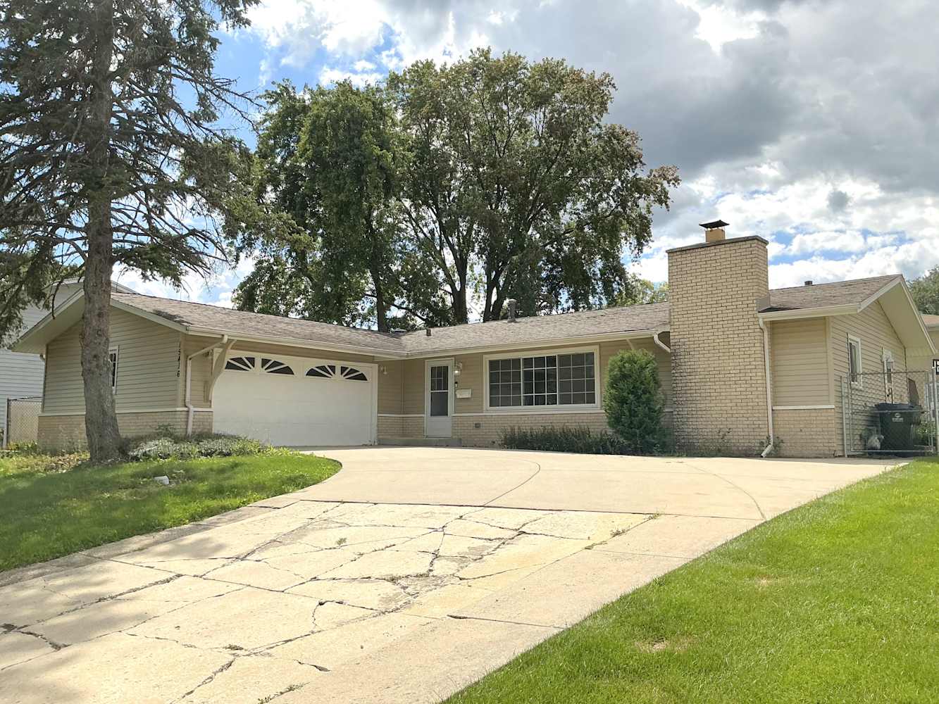 Front of 15416 Ridgeland Ave, Oak Forest, IL