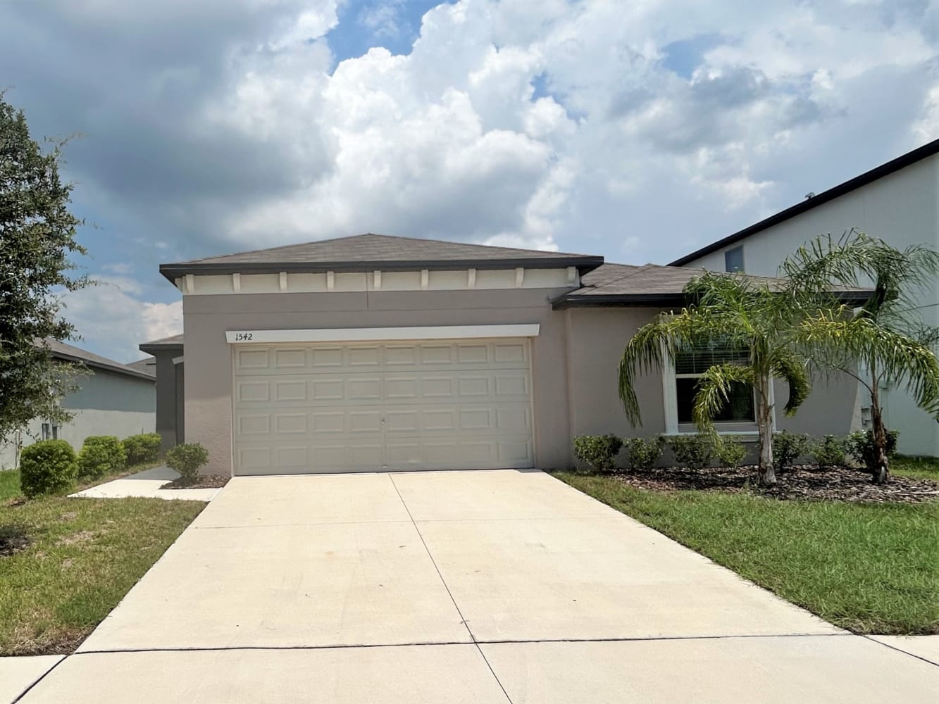 Front of 1542 Flower Dust Dr, Ruskin, FL