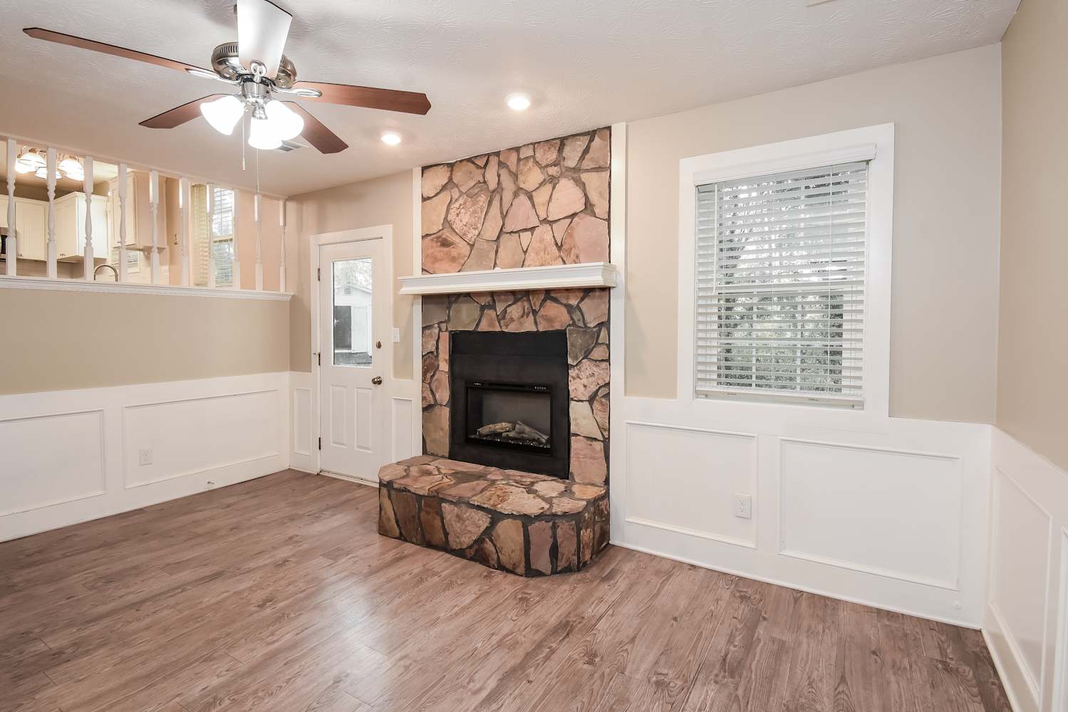 1545 Haynes Ct, Grayson photo 6