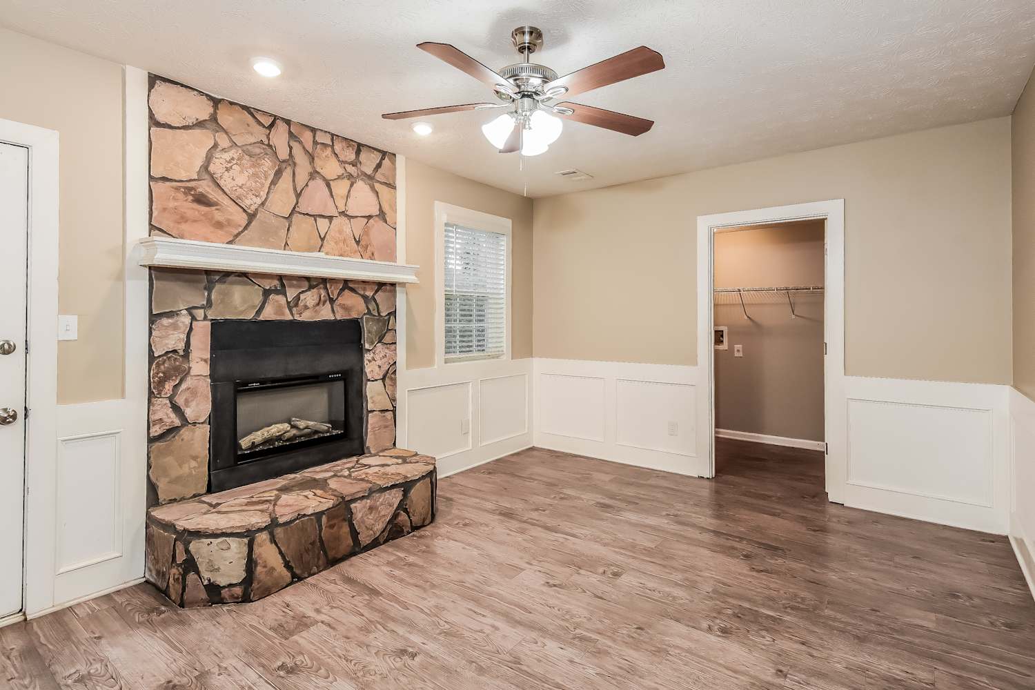 1545 Haynes Ct, Grayson photo 7