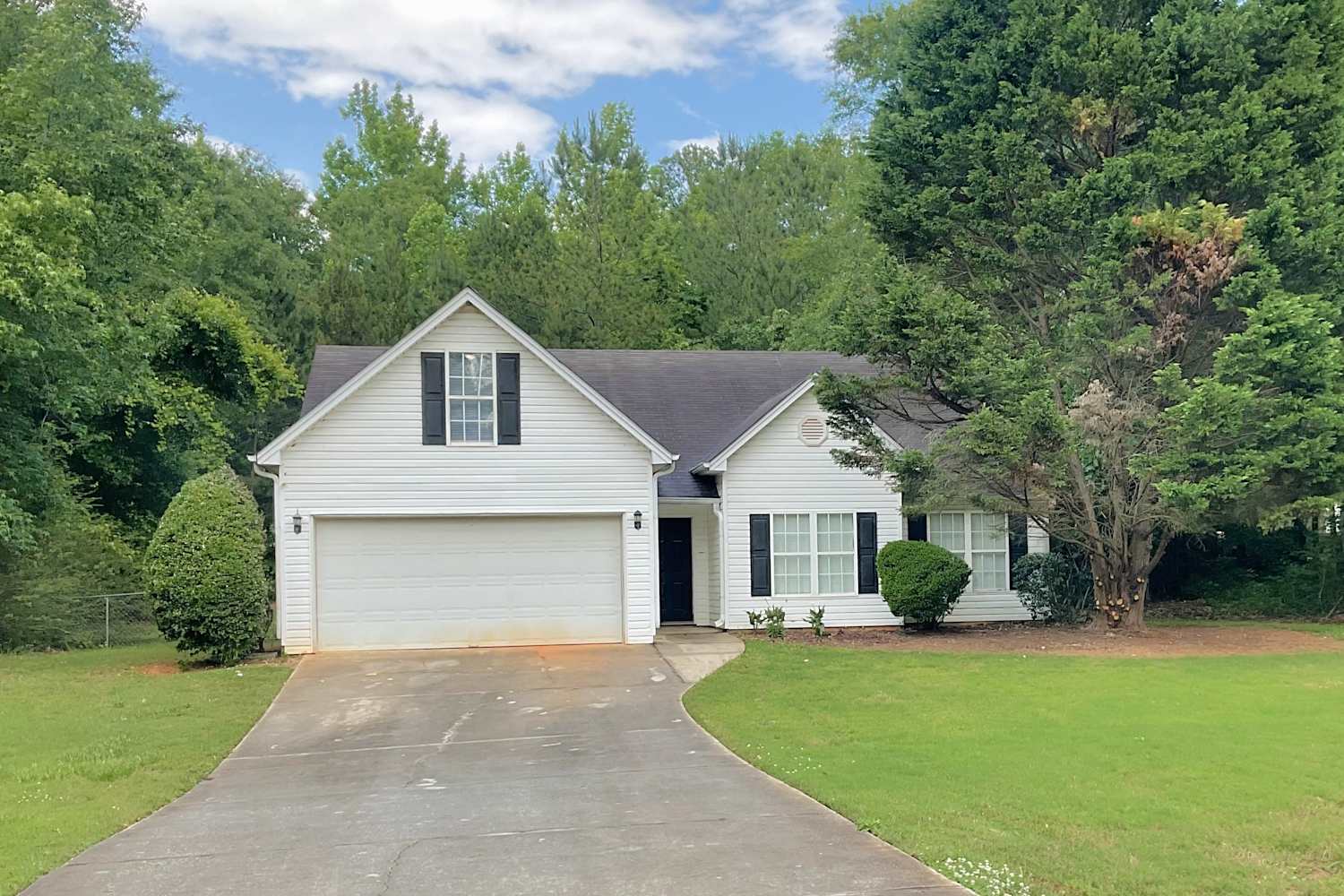 155 Crooked Creek Dr, Covington photo 1