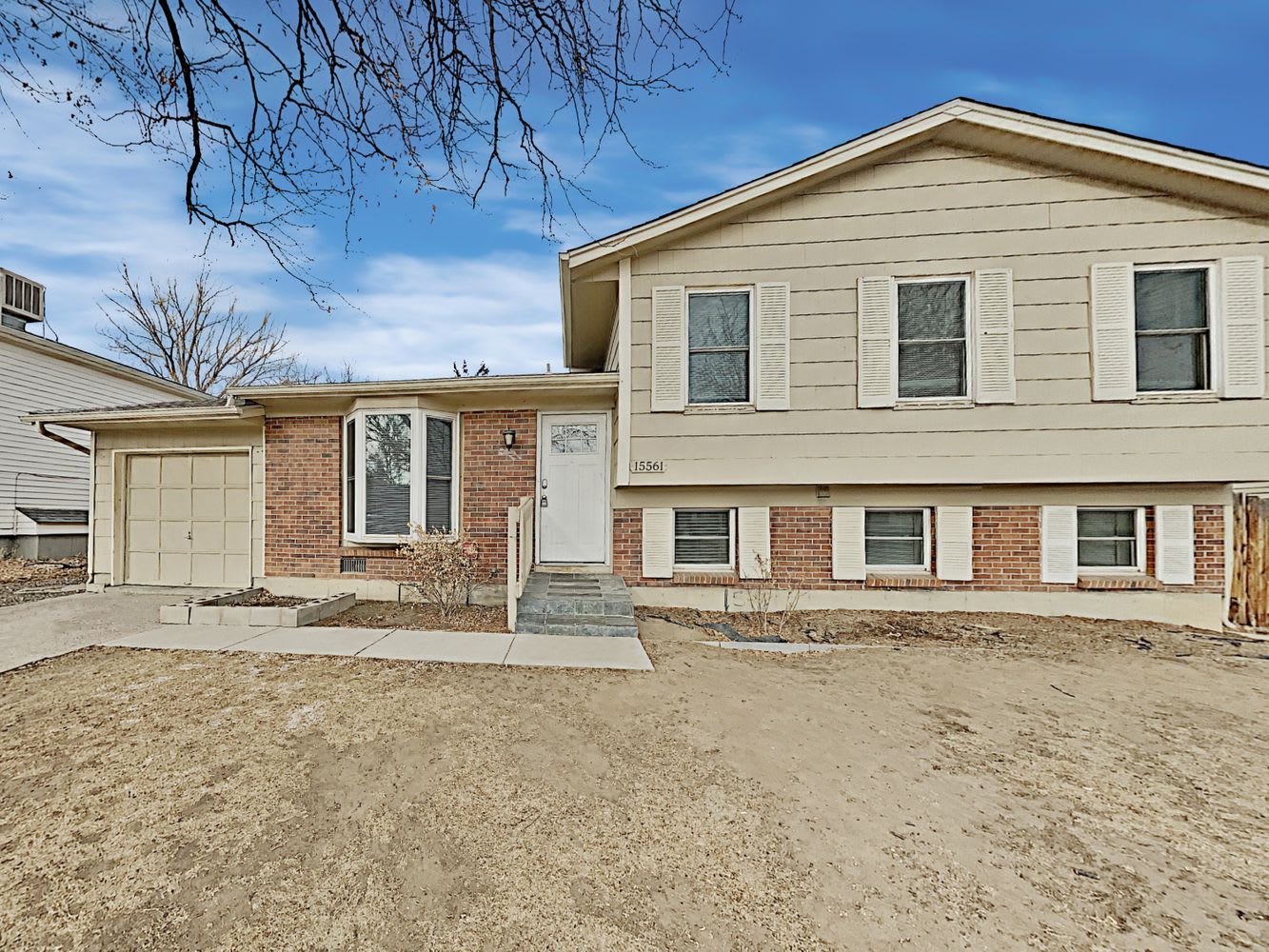 Front of 15561 E Pacific Pl, Aurora, CO