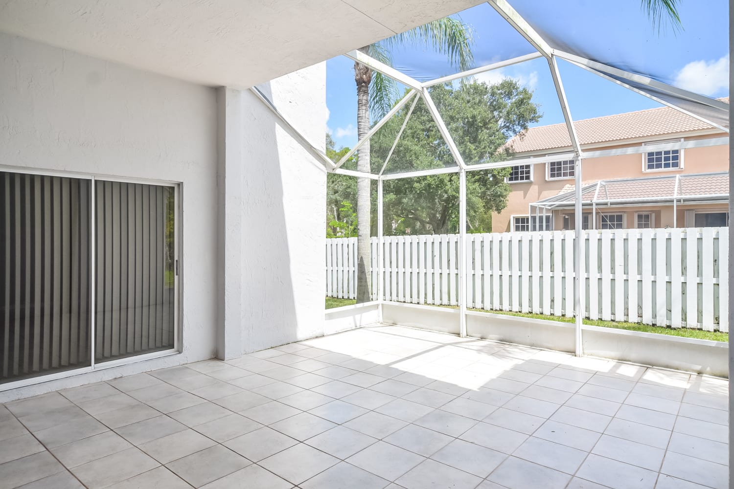 156 Cameron Dr, Weston photo 19