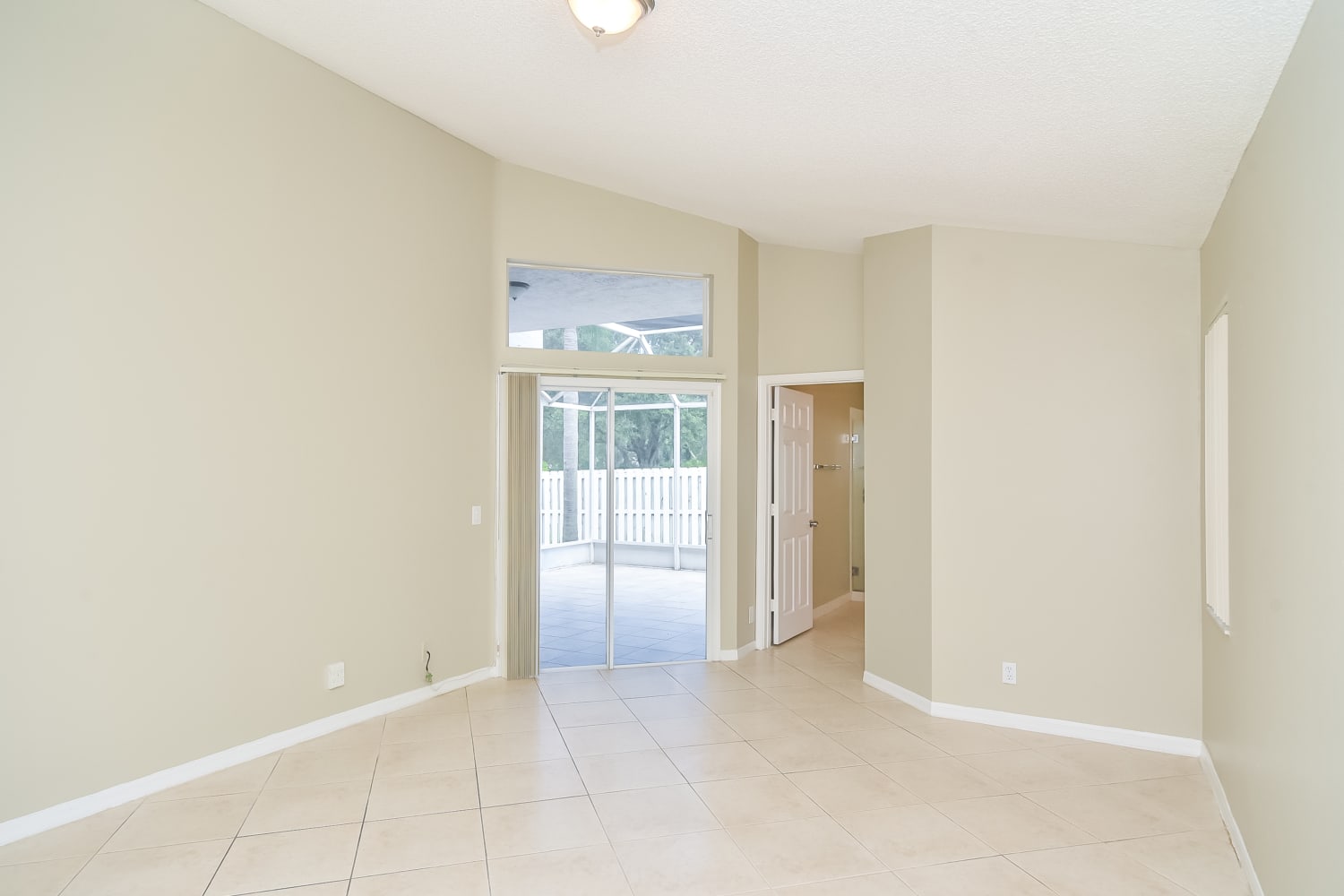 156 Cameron Dr, Weston photo 11