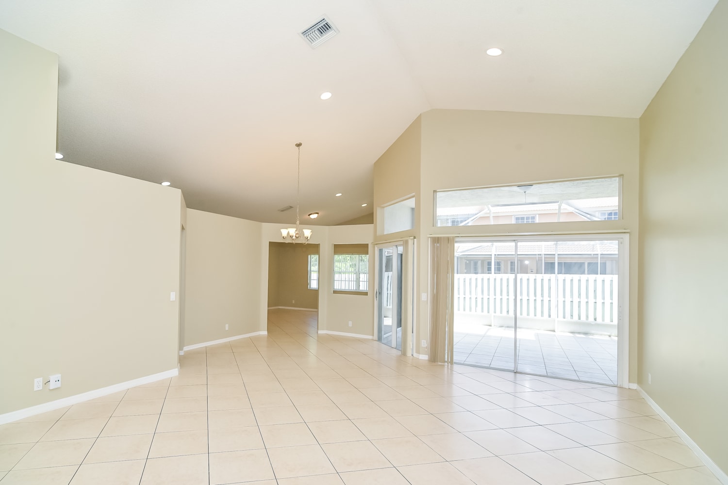 156 Cameron Dr, Weston photo 7