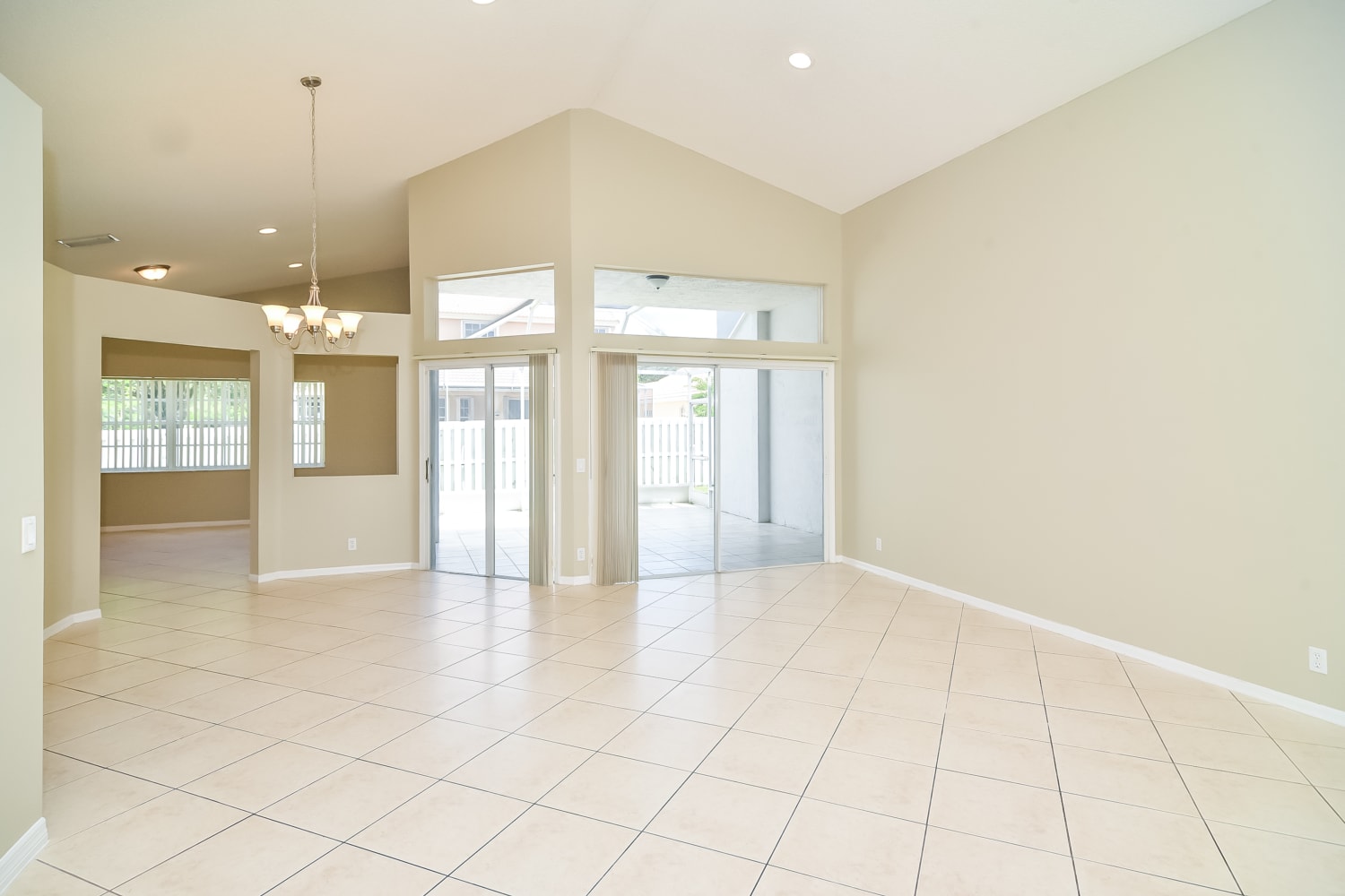 156 Cameron Dr, Weston photo 8