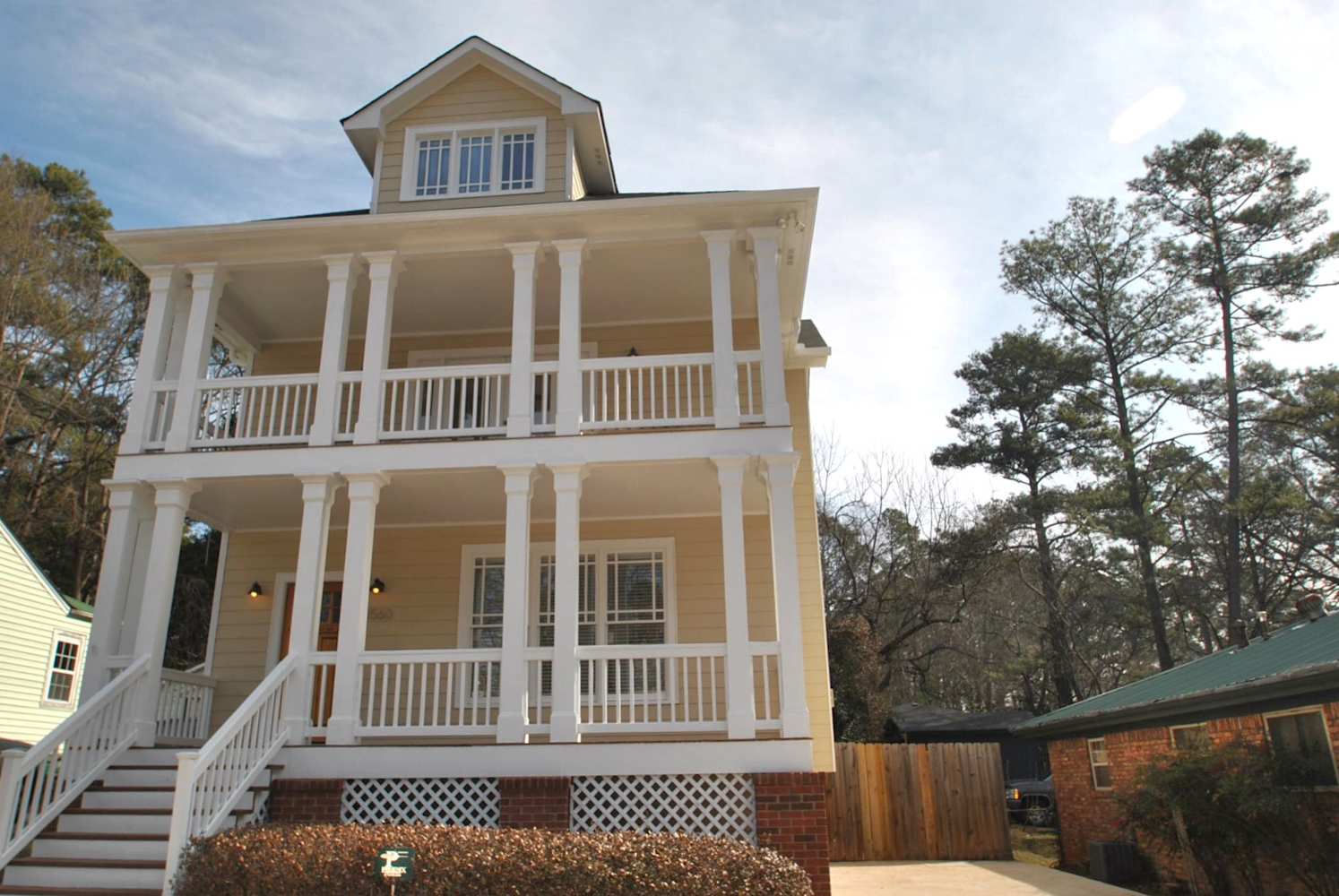 Front of 1560 Carter Rd, Decatur, GA