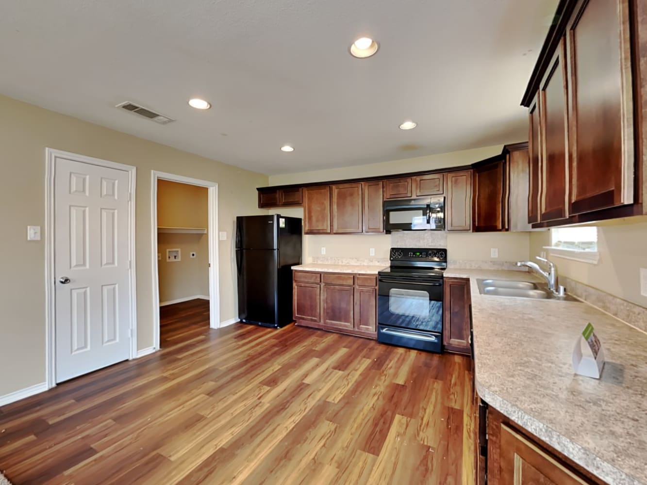 15617 Gatsby Ln, Dallas photo 6