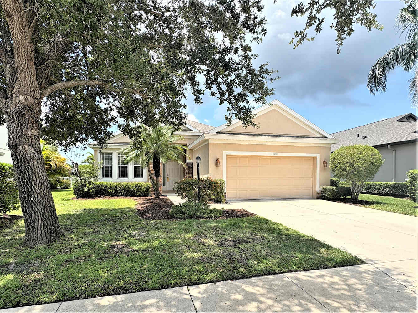 Front of 15671 Lemon Fish Dr, Lakewood Ranch, FL