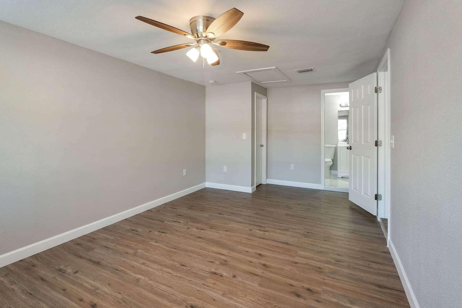 15723 Sea Pines Dr, Hudson photo 21