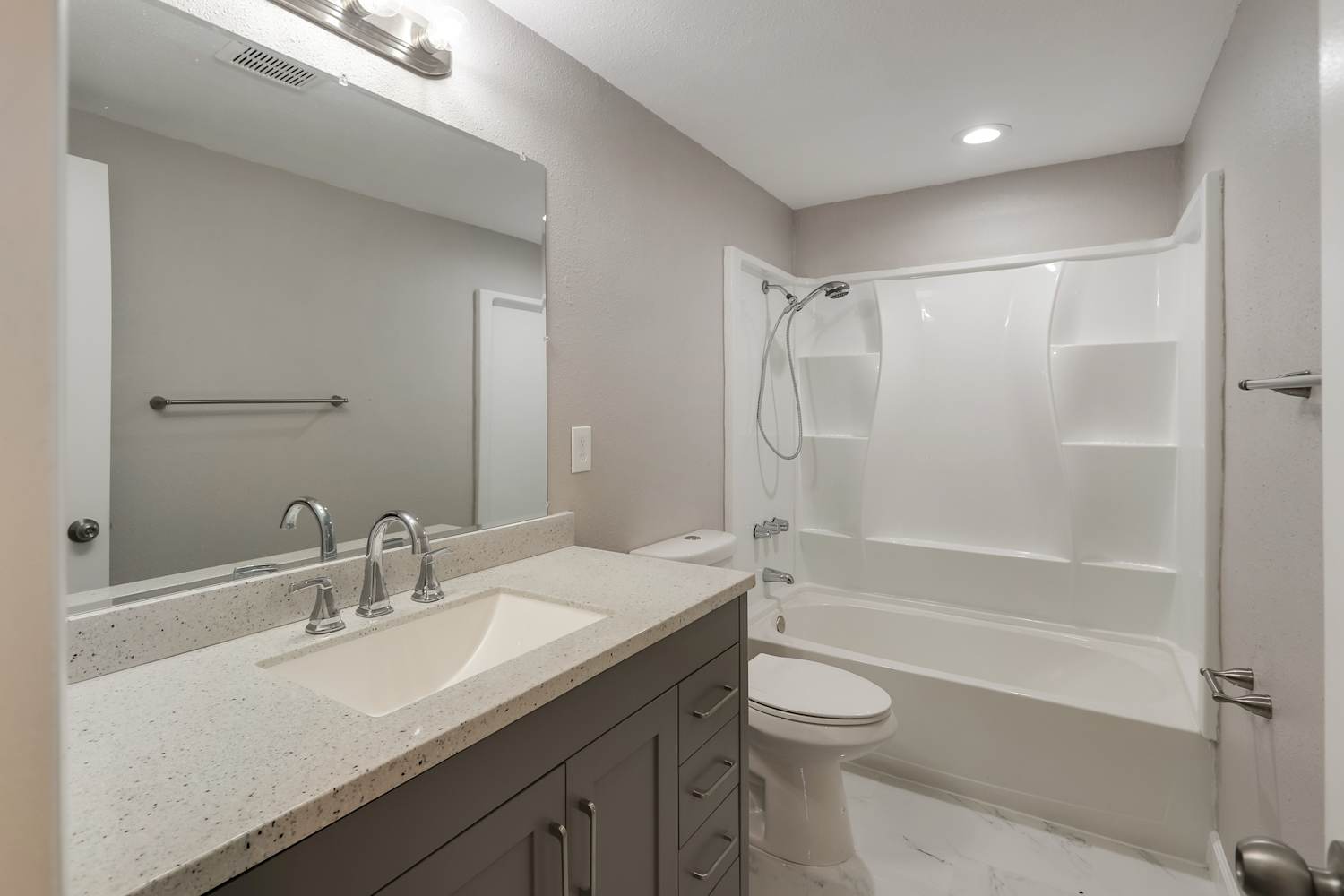 15723 Sea Pines Dr, Hudson photo 22