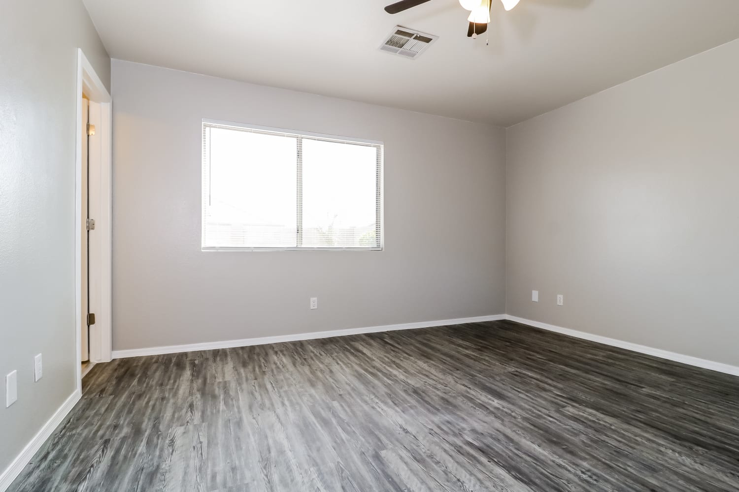 15901 W Elm Street, Surprise photo 11