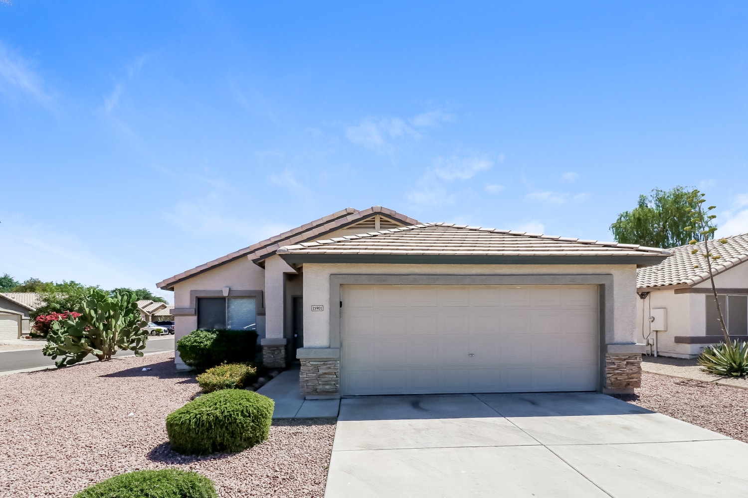 15901 W Elm Street, Surprise photo 1