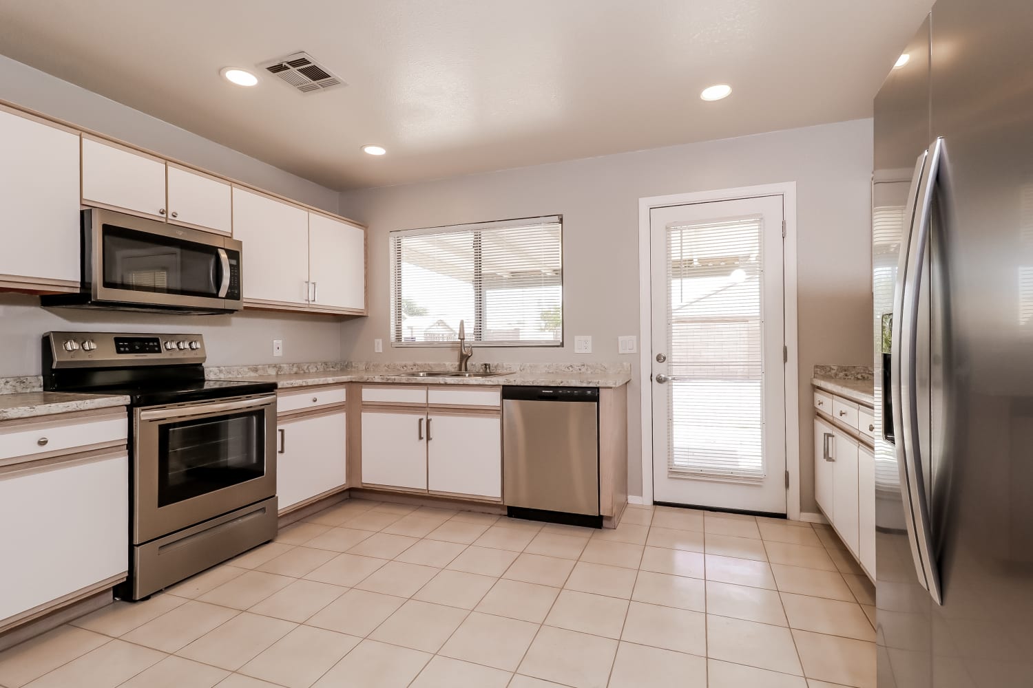15901 W Elm Street, Surprise photo 6
