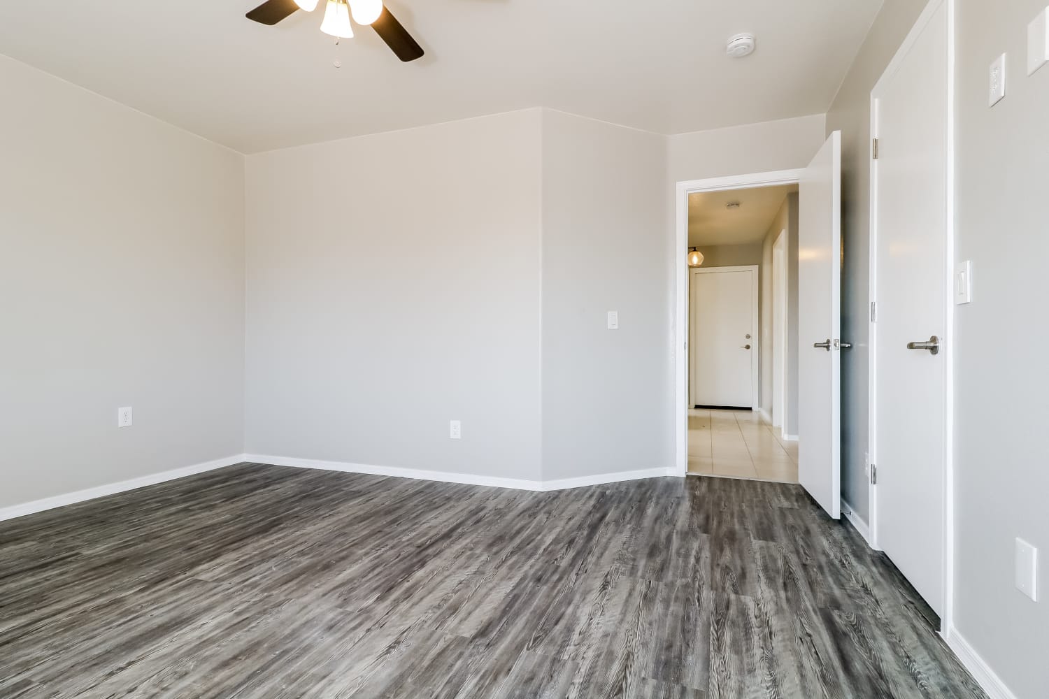 15901 W Elm Street, Surprise photo 9